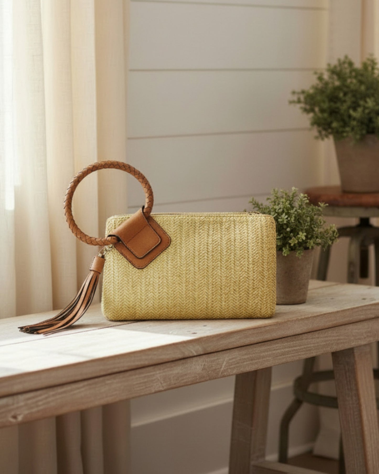 Cheyenne Straw Wristlet-Tan
