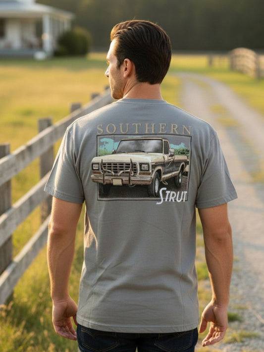 Southern Strut Square Body Graphic Tee